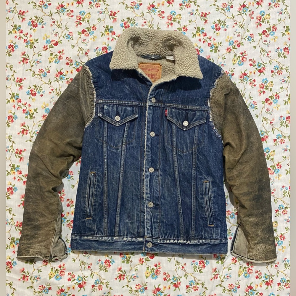 Levi’s Sherpa lined jacket with leather sleeves, biker, Size M